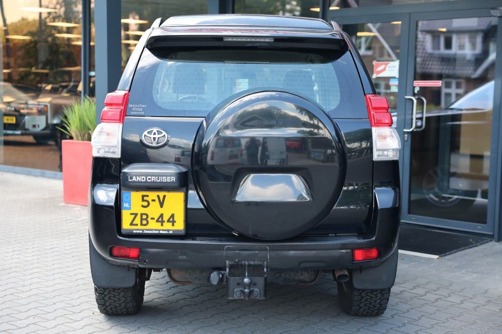 Toyota Landcruiser 150 3.0 D-4D 3DRS LX A/T VAN MARGE