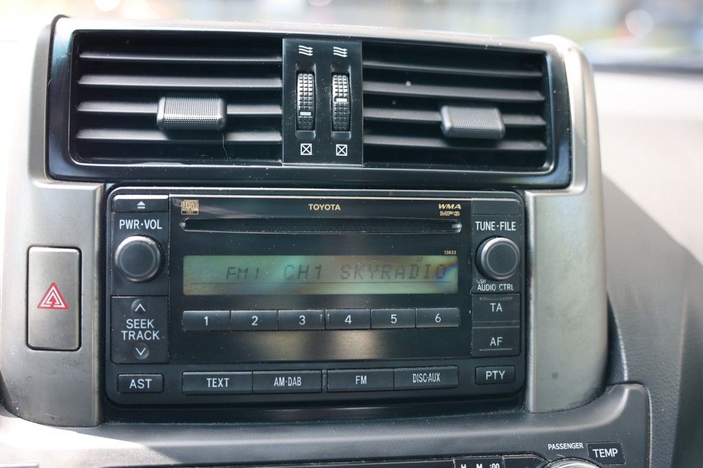 Toyota Landcruiser 150 3.0 D-4D 3DRS LX A/T VAN MARGE