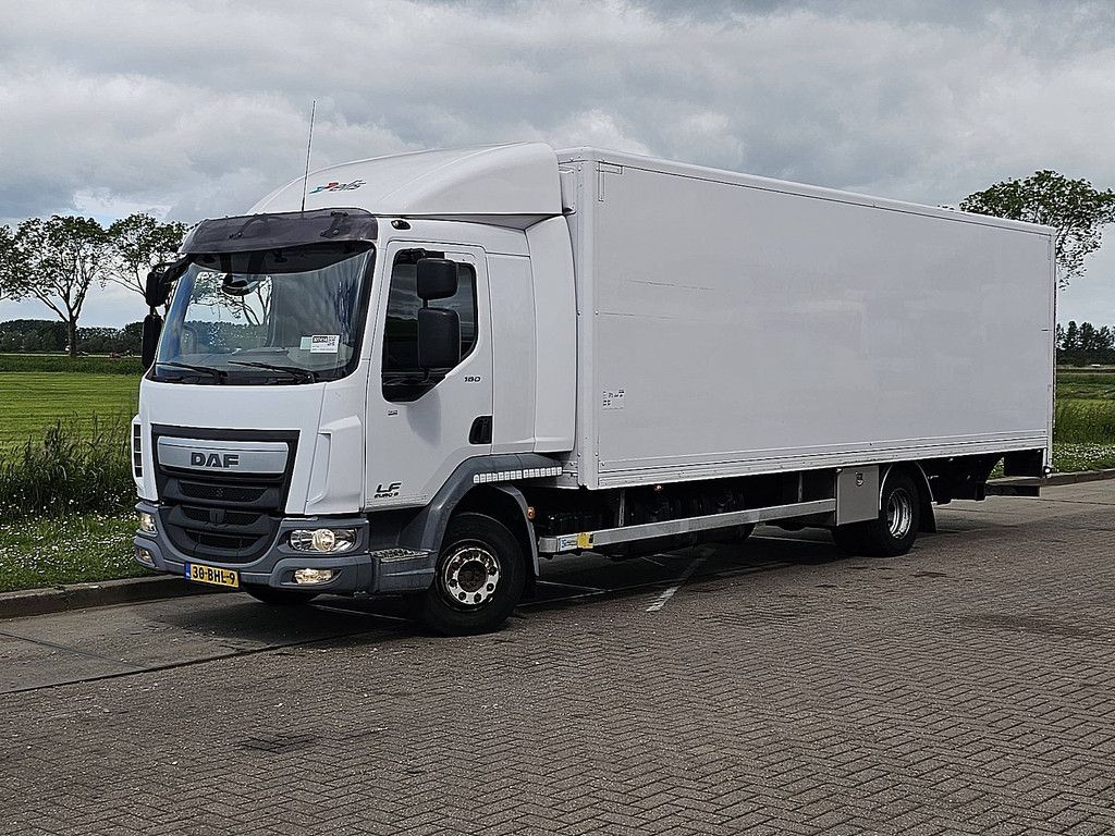DAF LF 180 11.9t lift