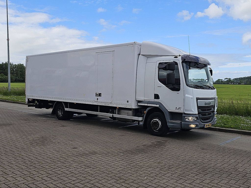 DAF LF 180 11.9t lift