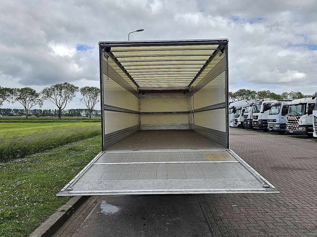 DAF LF 180 11.9t lift