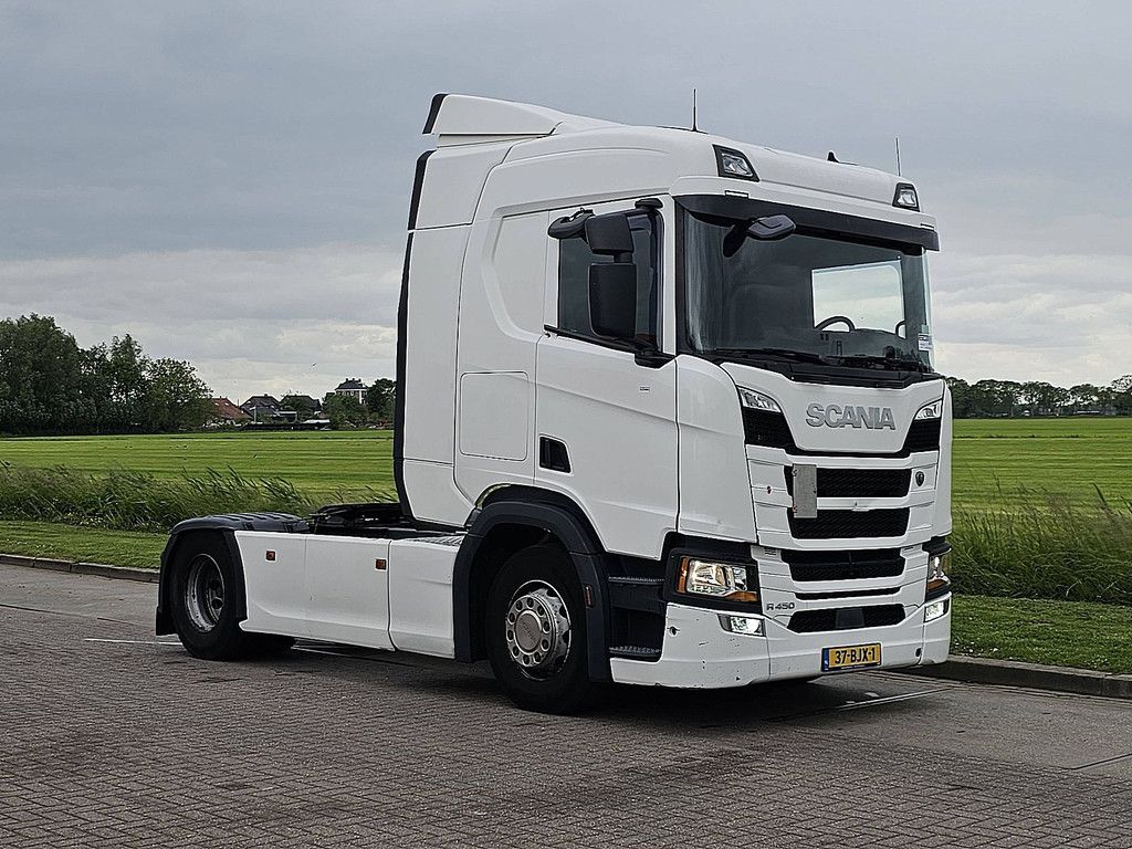 SCANIA R450