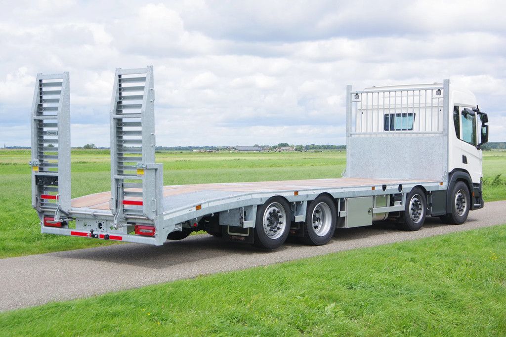 Scania P420 37-85 37-tons oprijwagen 8,5 meter