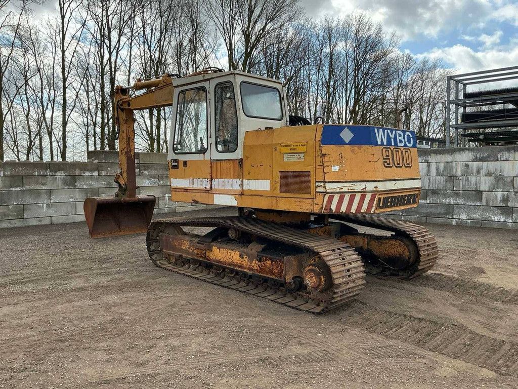 Crawler excavator Liebherr R900B Diesel 1988