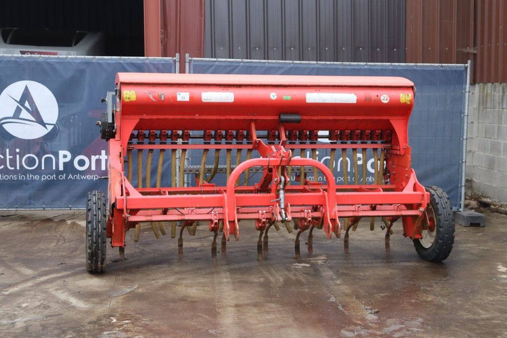 Seeding machine Maschio S Maria 300 2011