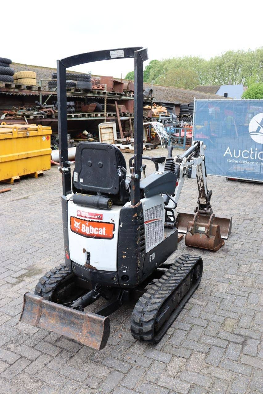 Mini excavator Bobcat E10-AAEM Diesel 7.5kW 2015