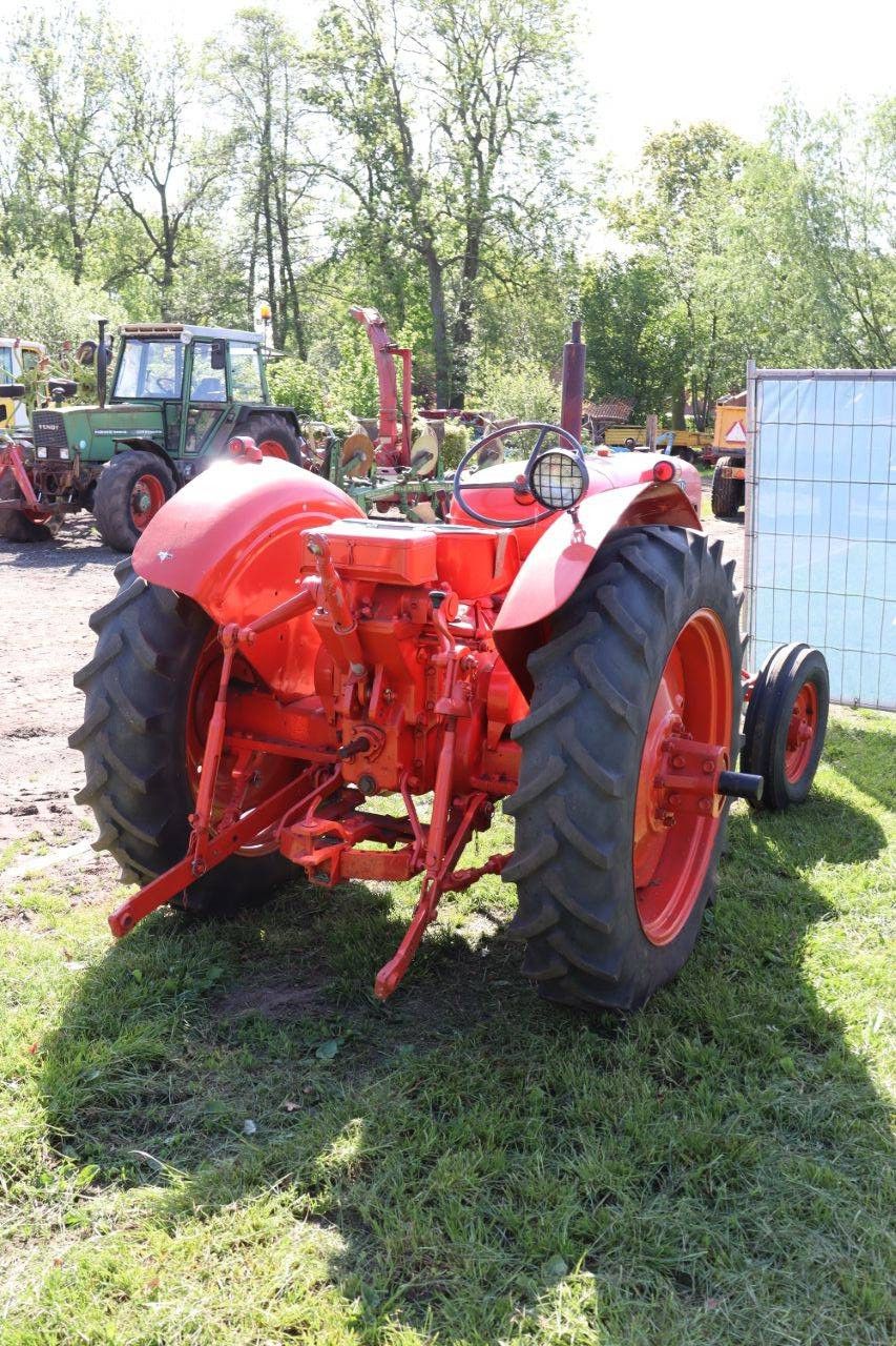 Traktor Nuffield Universal Four Diesel