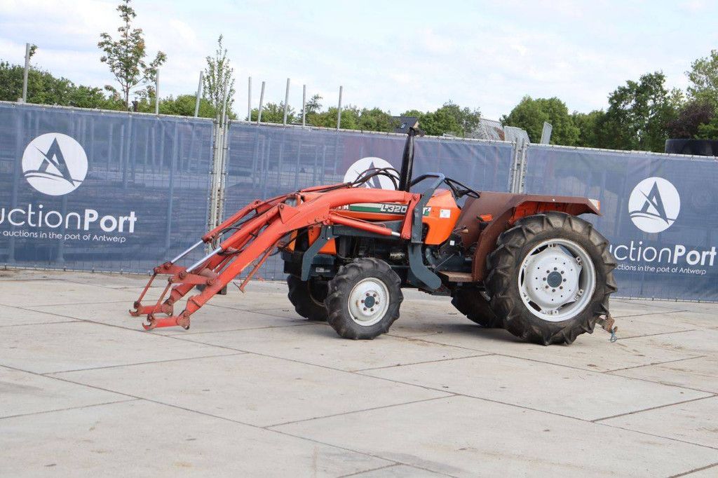 Tractor Kubota L3202DT Diesel met Voorlader