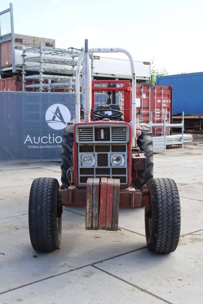 Tractor International Harvester Co E733 Diesel with Lift Mast