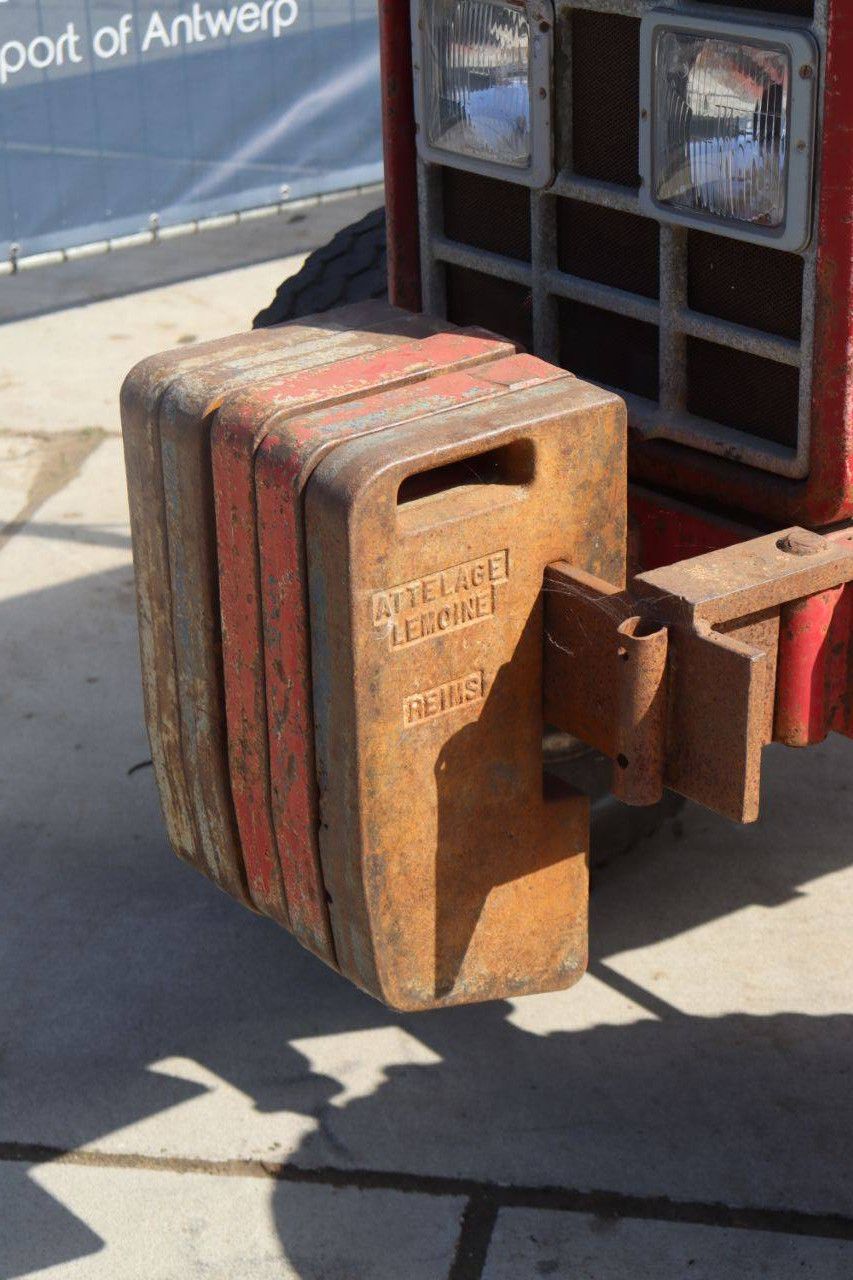 Tractor International Harvester Co E733 Diesel with Lift Mast