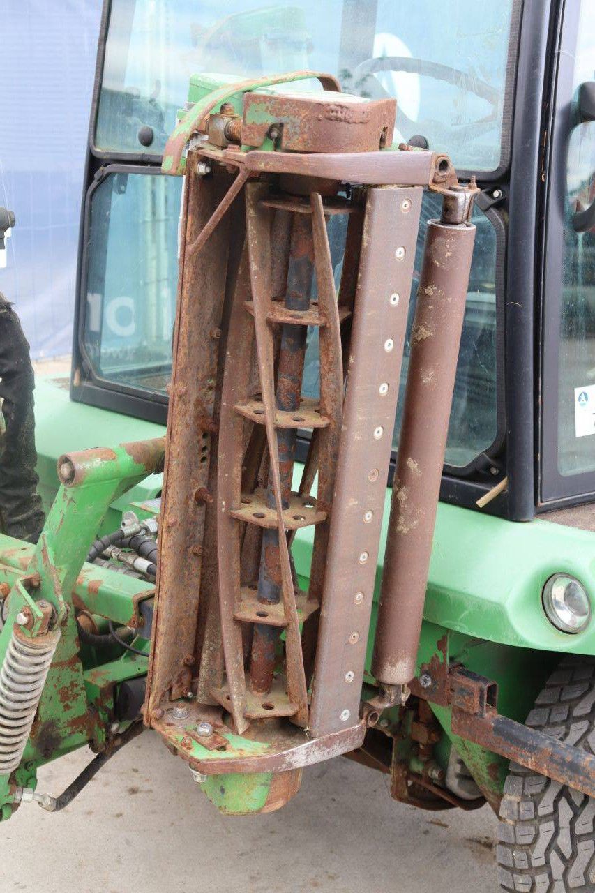 John Deere 1905 Diesel Tractor 2009 with Mowers