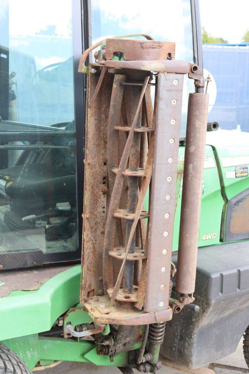 John Deere 1905 Diesel Tractor 2009 with Mowers