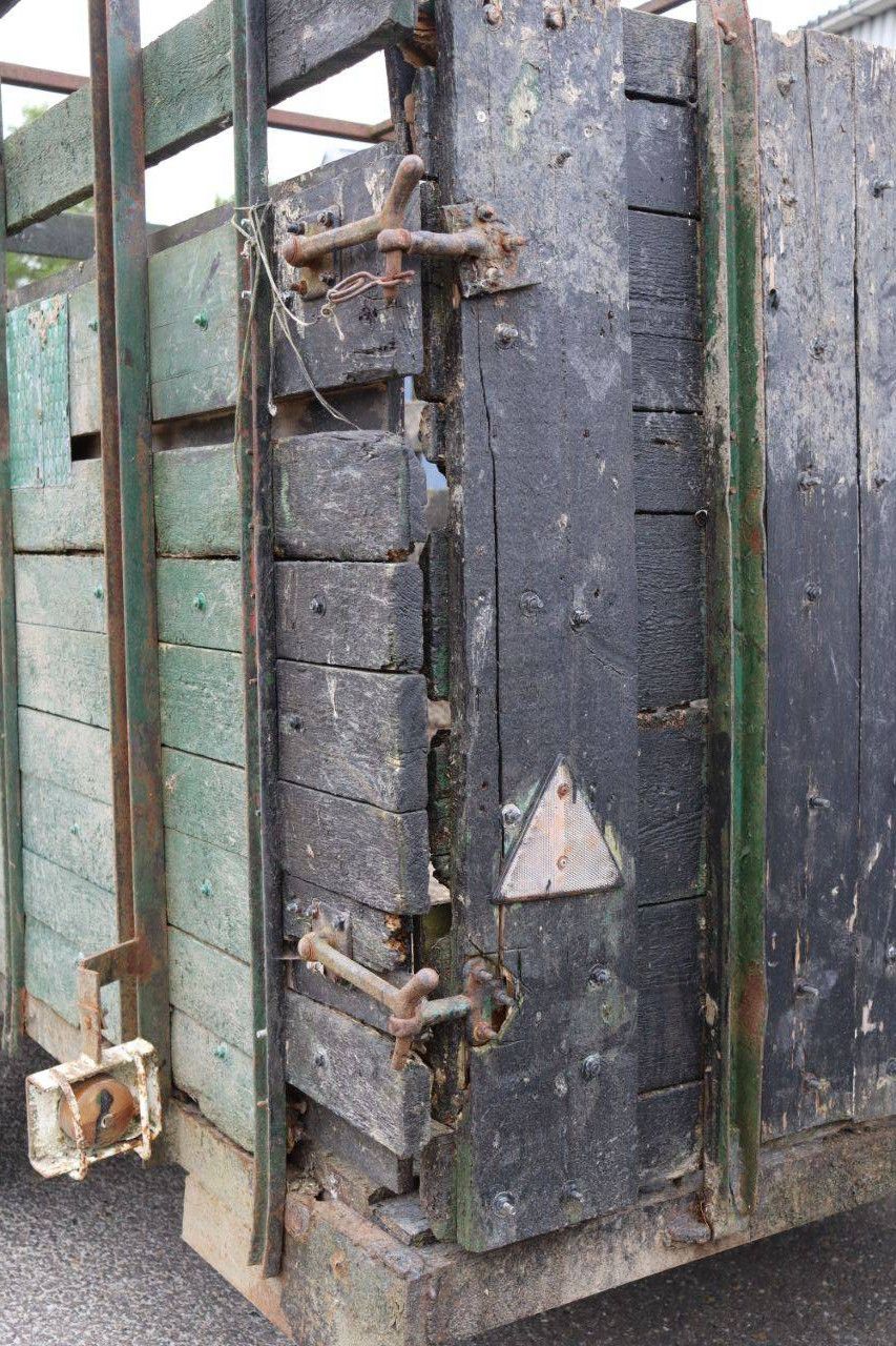 Agricultural trailer
