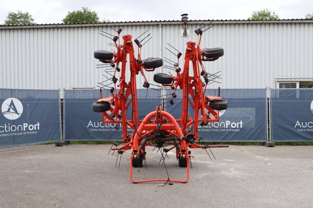 Hay tedder Kuhn GF 8702 2014
