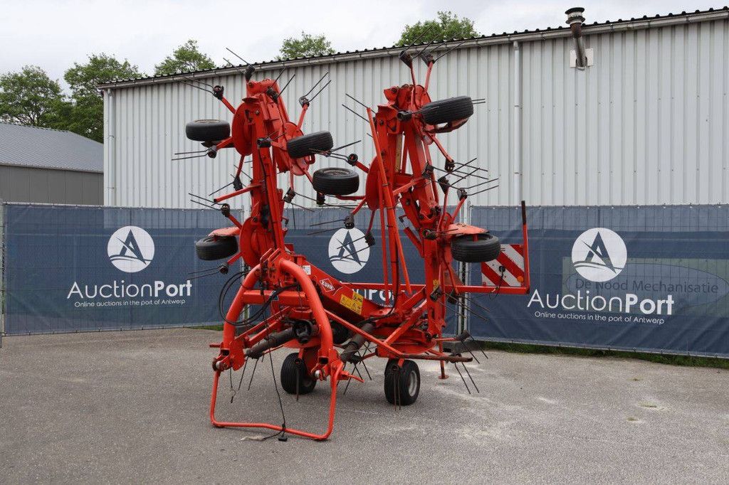 Hay tedder Kuhn GF 8702 2014