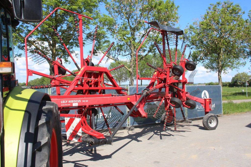 Getrokken hark Lely Hibiscus 765 SD 2010 met zijafleg
