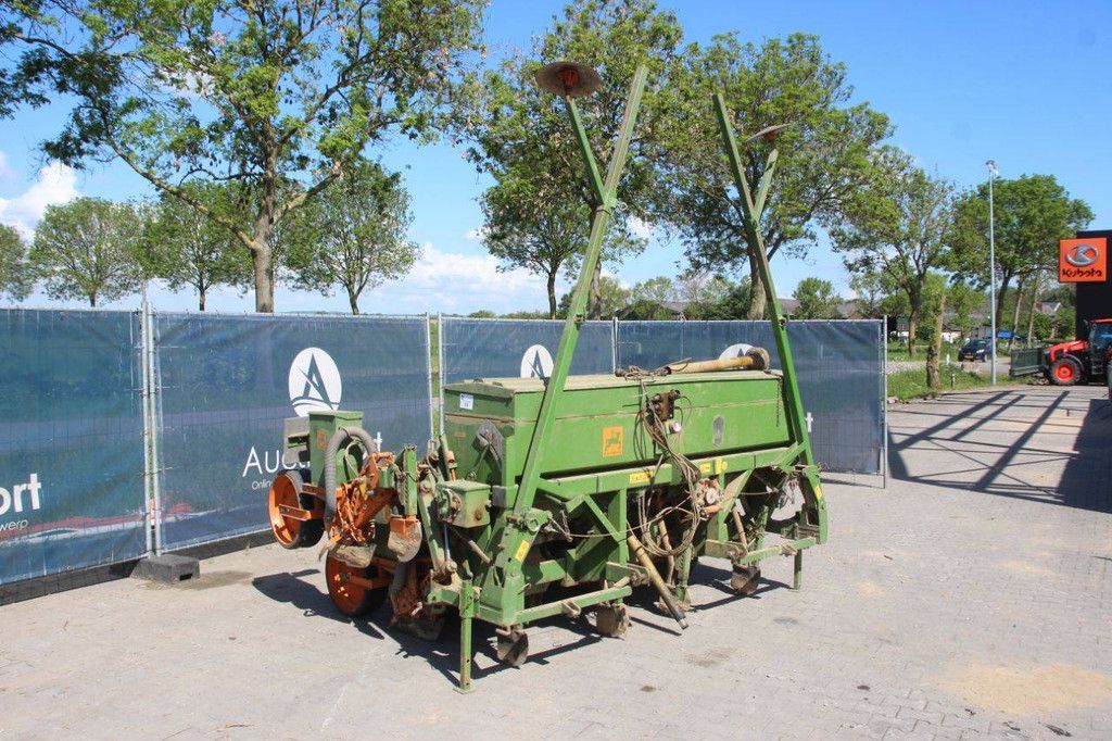 Maiszaaimachine Amazone ED 450-K met computer 6-rijen