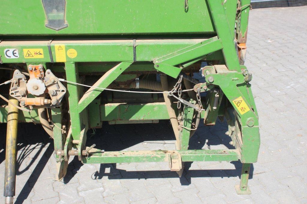Maiszaaimachine Amazone ED 450-K met computer 6-rijen