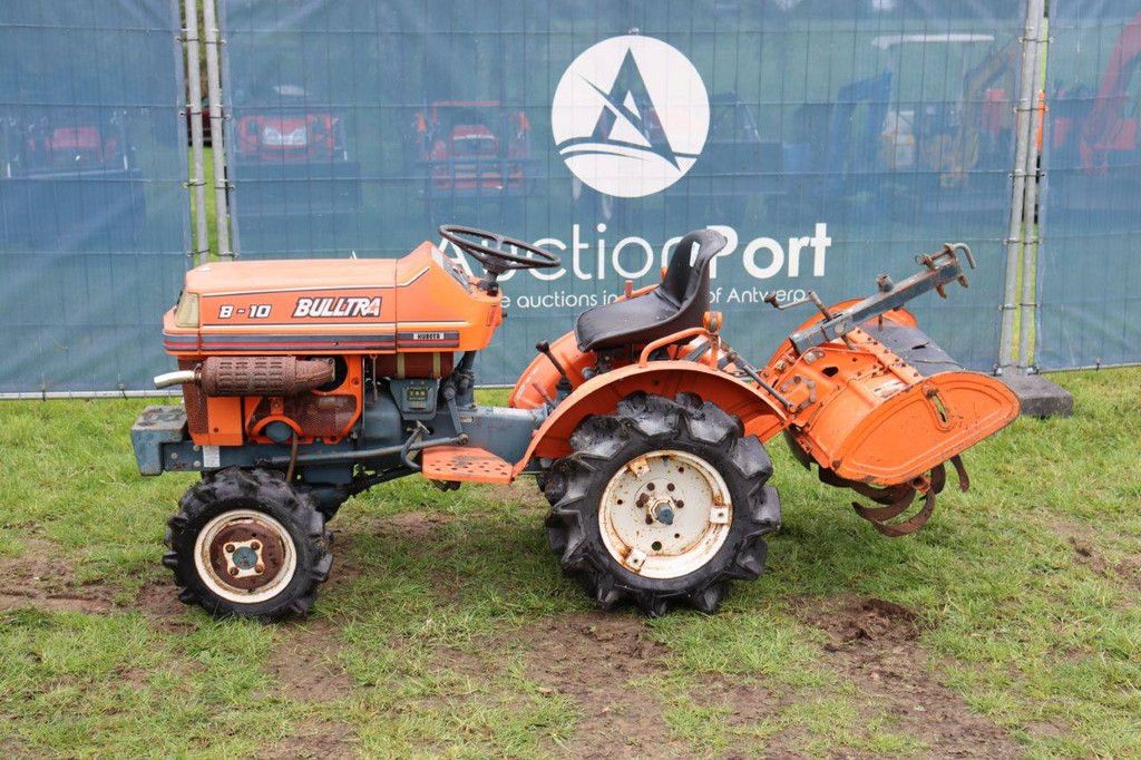 Minitractor Kubota B-10 Bulltra 9.5pk met Grondfrees
