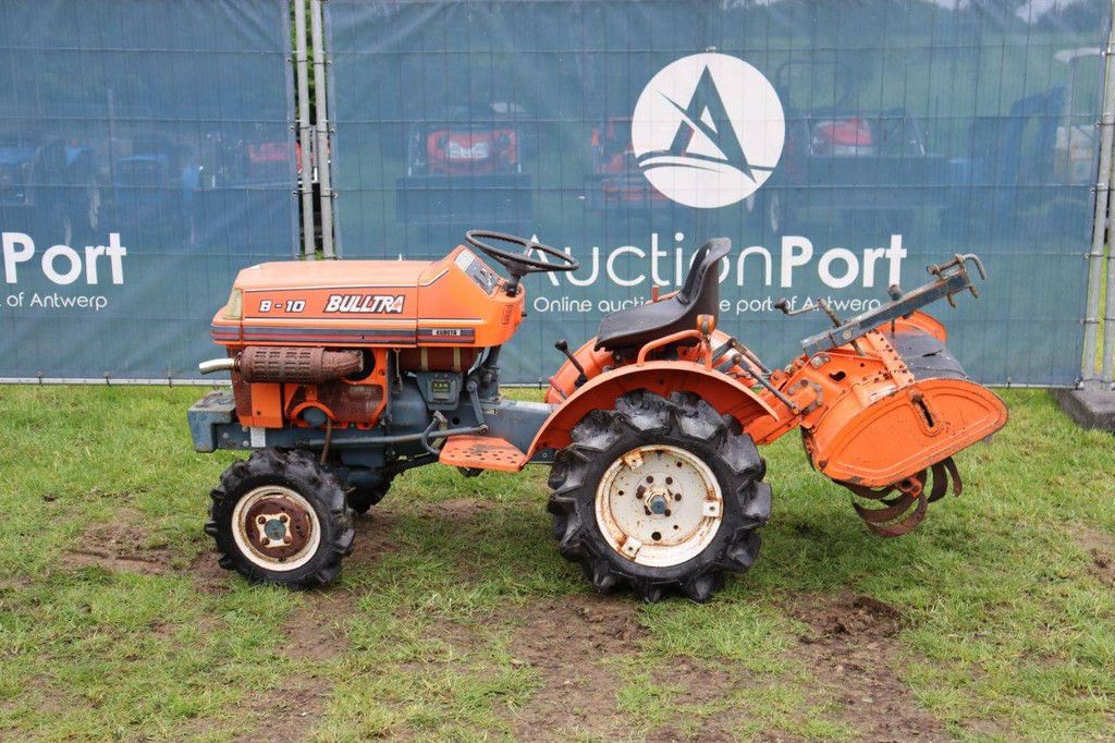 Minitractor Kubota B-10 Bulltra 9.5pk met Grondfrees