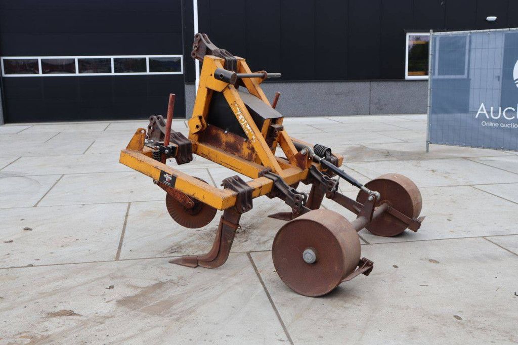 Grassland cultivator McConnel