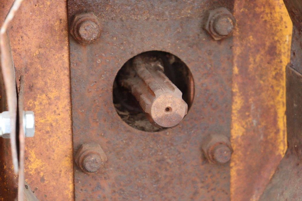 Grassland cultivator McConnel