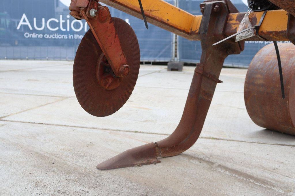 Grassland cultivator McConnel