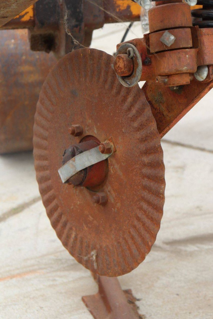 Grassland cultivator McConnel