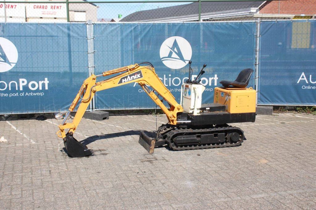 Mini excavator Hanix N080-2 Diesel