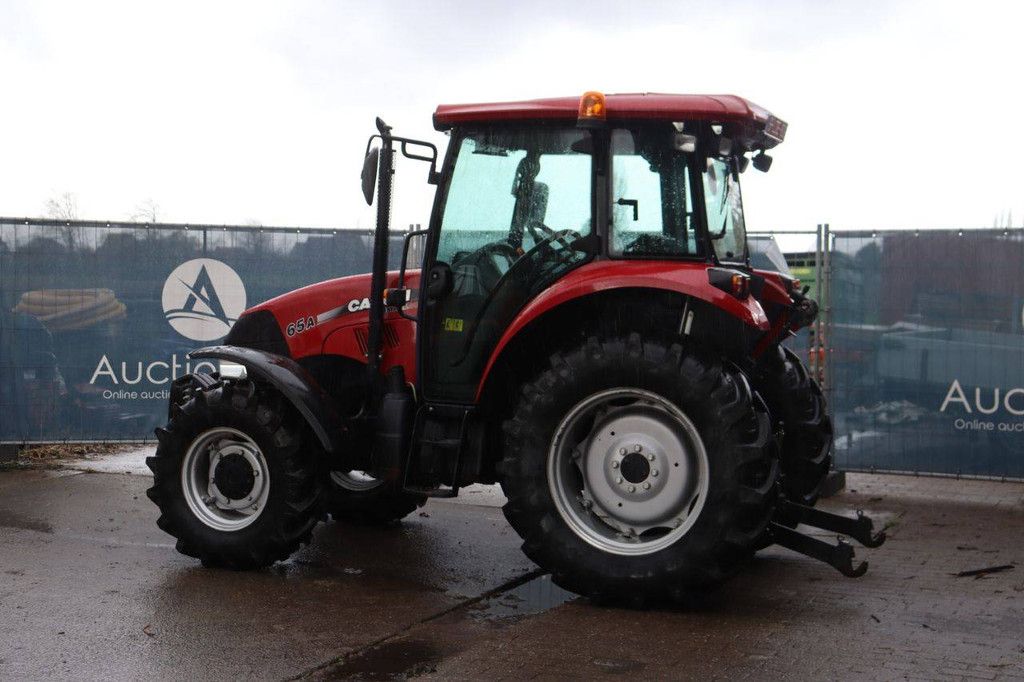 Tractor Case IH Farmall 65A 4WD 216h Diesel 2014 (Margin)