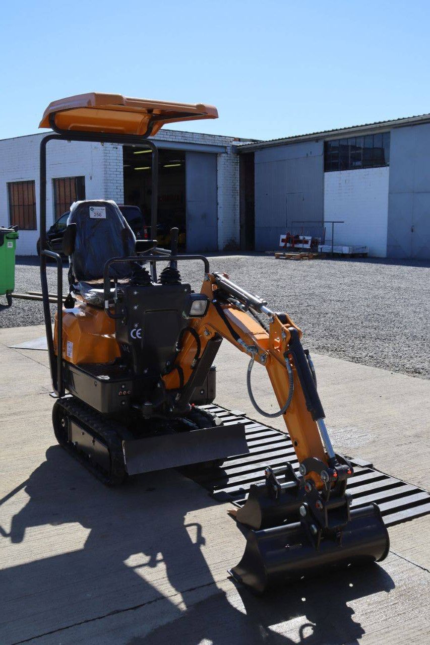 Mini excavator KMT06 Petrol 10hp New