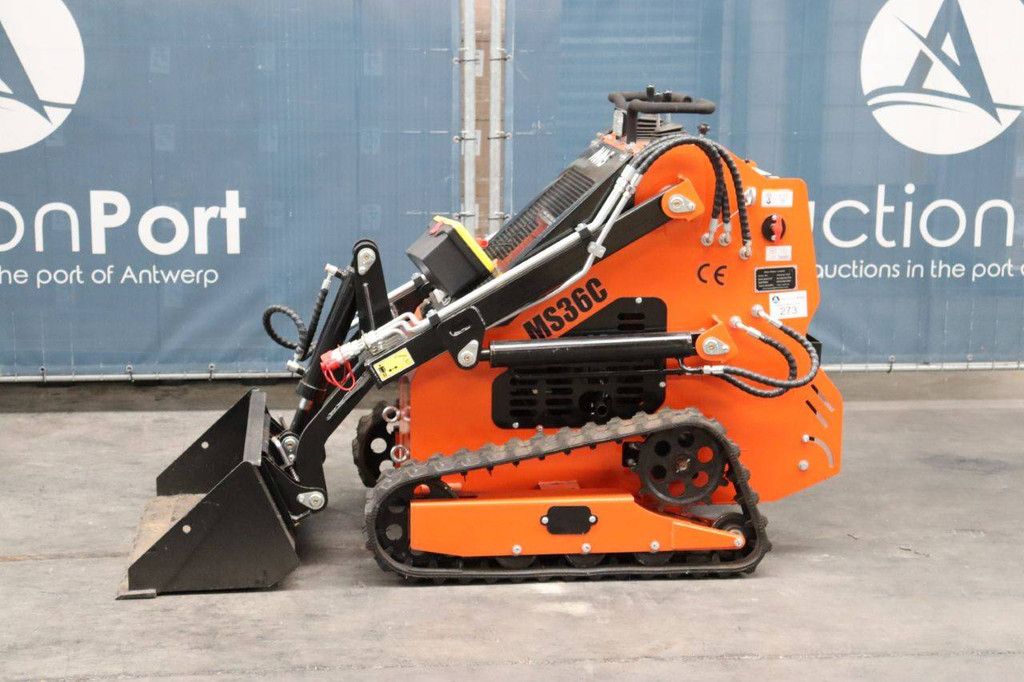 Schranklader Skid Steer 36C Benzine 2025 Nieuw