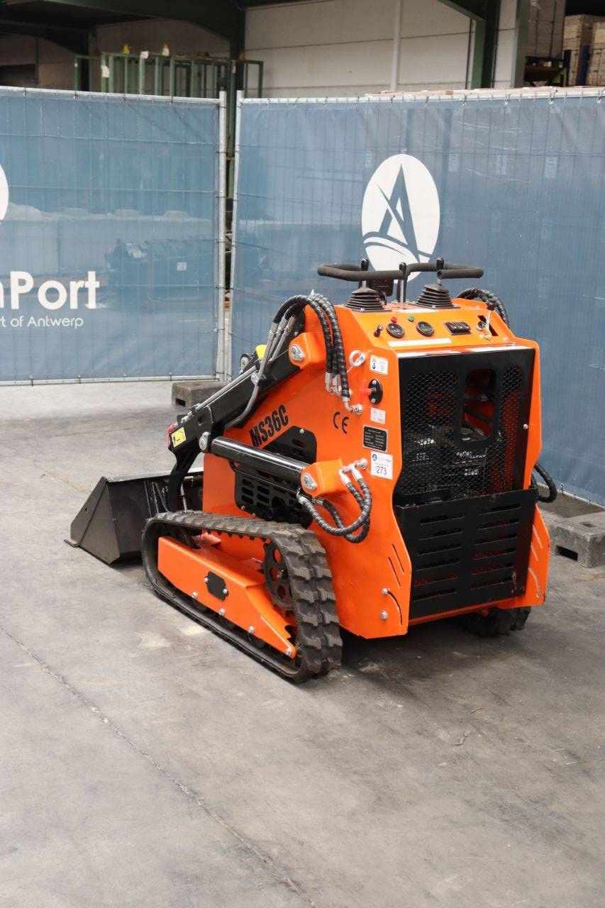 Schranklader Skid Steer 36C Benzine 2025 Nieuw