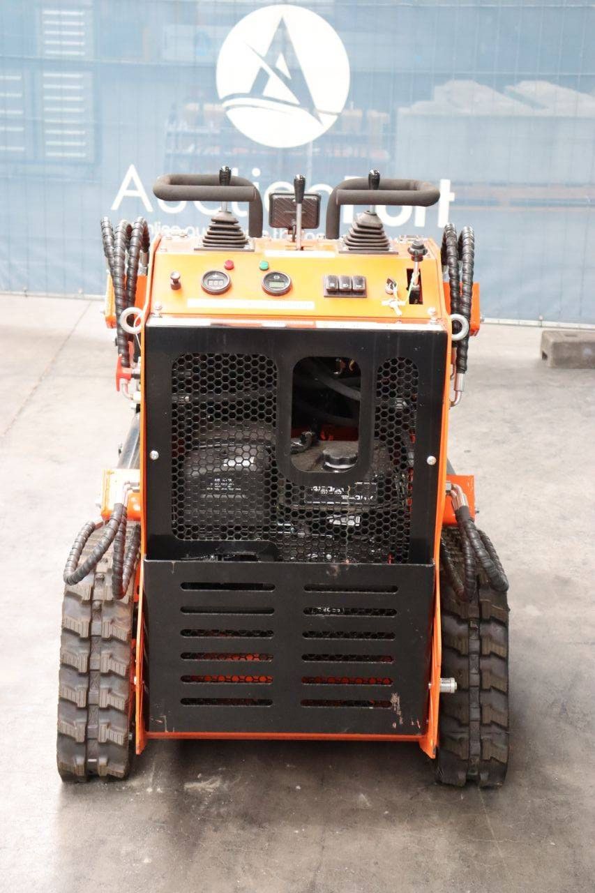 Schranklader Skid Steer 36C Benzine 2025 Nieuw