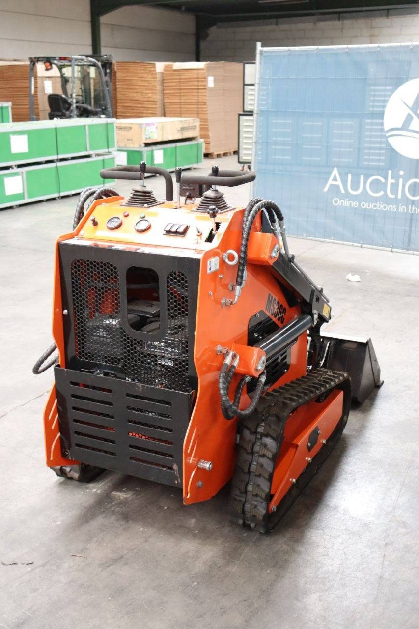 Schranklader Skid Steer 36C Benzine 2025 Nieuw