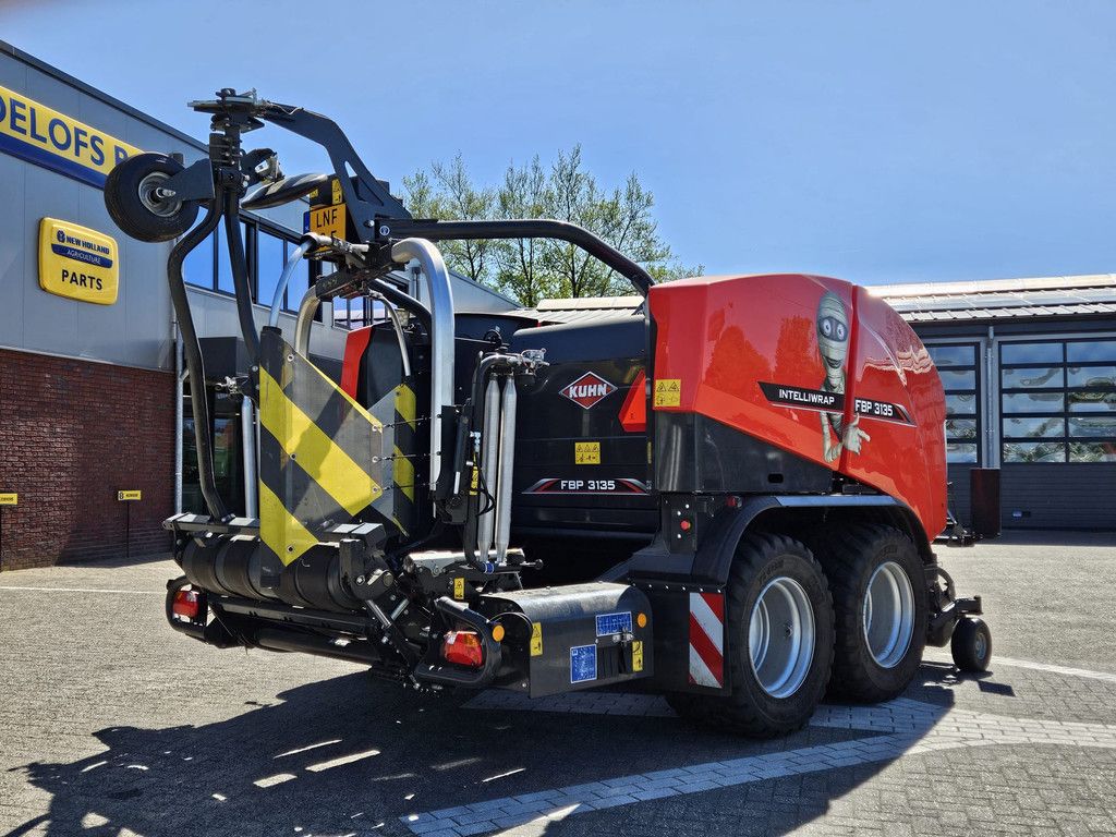 Kuhn FBP 3135 BALE PACK FBP 3135 Intelliwrap