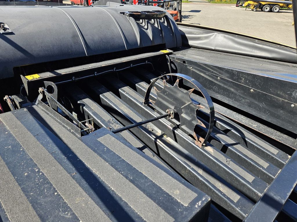 New Holland BB1270 Bigbaler 1270 CropCutter