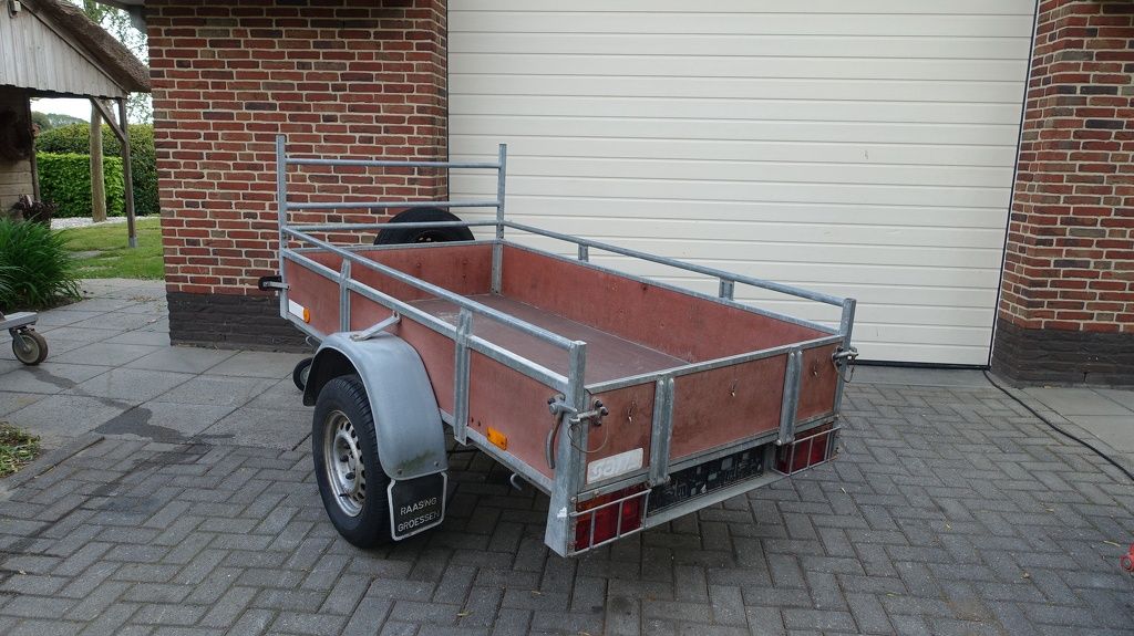 Saris aanhangwagen 210x113 cm 750 kg