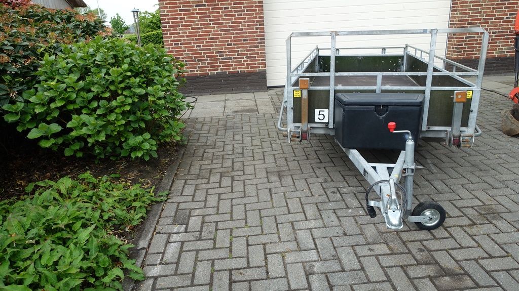 Aanhangwagen 300x130 cm 750 Kg