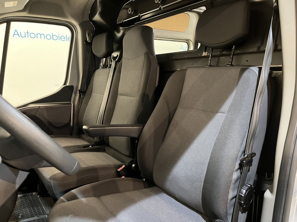 Renault Master 2.3 dCi L2H2 180 PK / Euro 6 / Airco / Cruise Control / Camera / Navigatie / Trekhaak