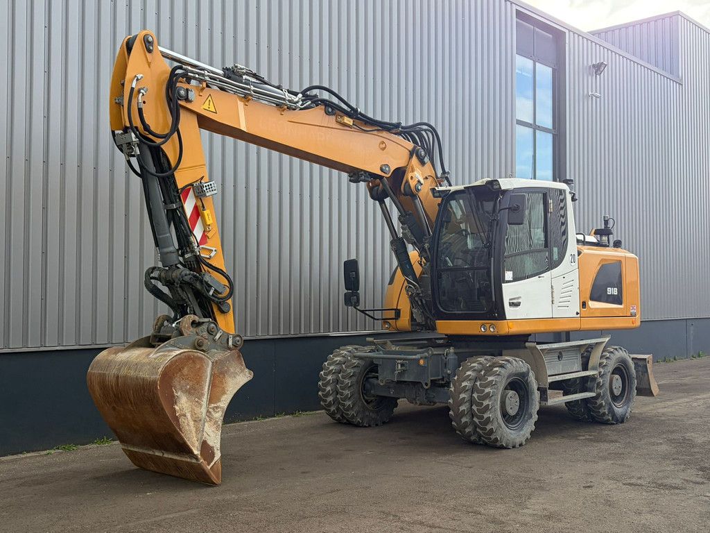 Liebherr A918