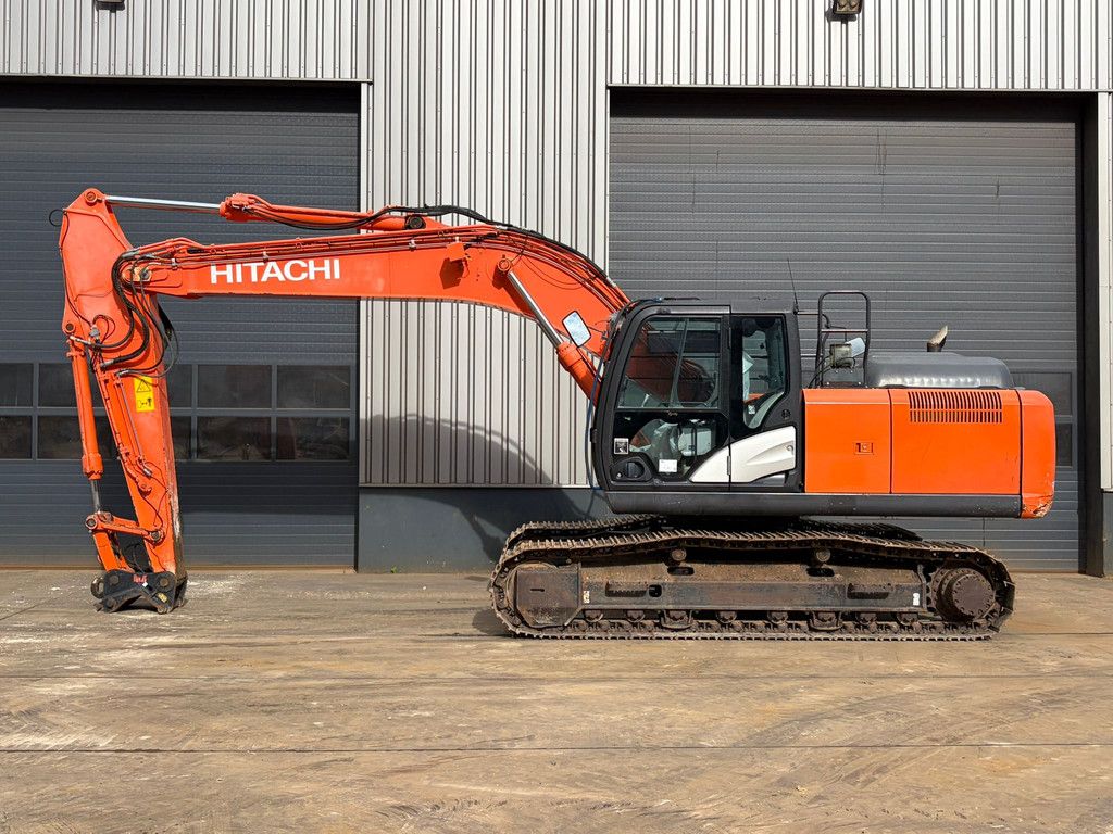 Hitachi ZX210 LC - 6 - CE certified