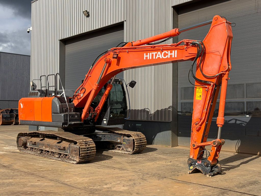 Hitachi ZX210 LC - 6 - CE certified