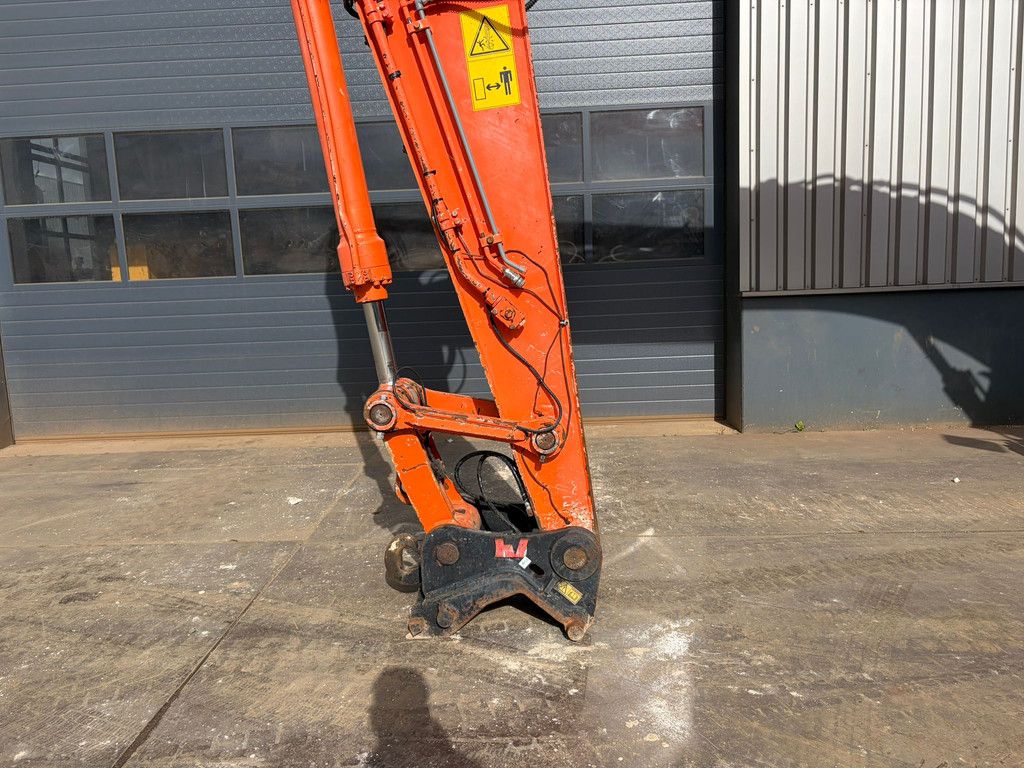 Hitachi ZX210 LC - 6 - CE certified