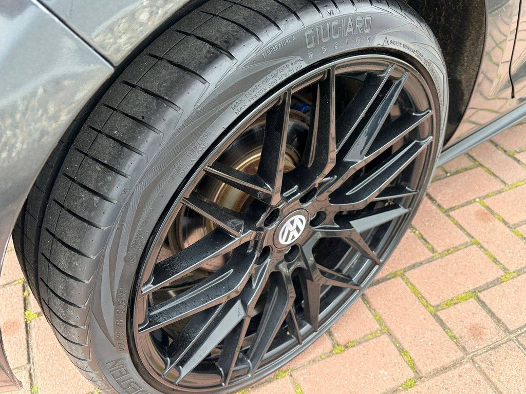 Passenger car Volkswagen Golf GTE Hybrid 150hp 2015 (Margin)