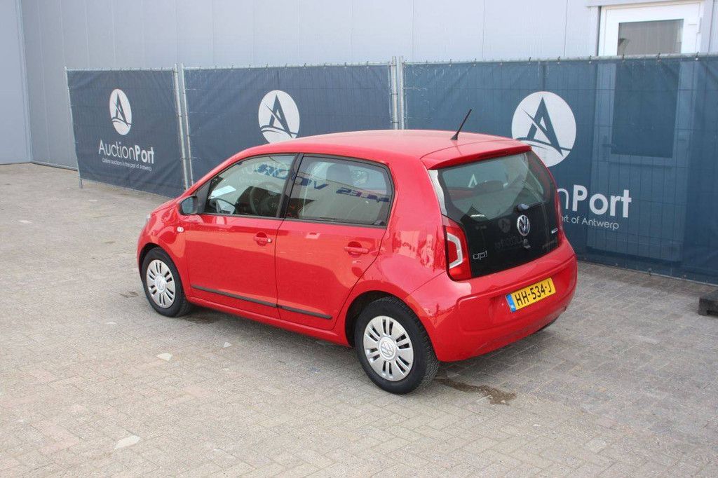 Passenger car Volkswagen Move Up BMT 4-door Petrol 60hp 2015