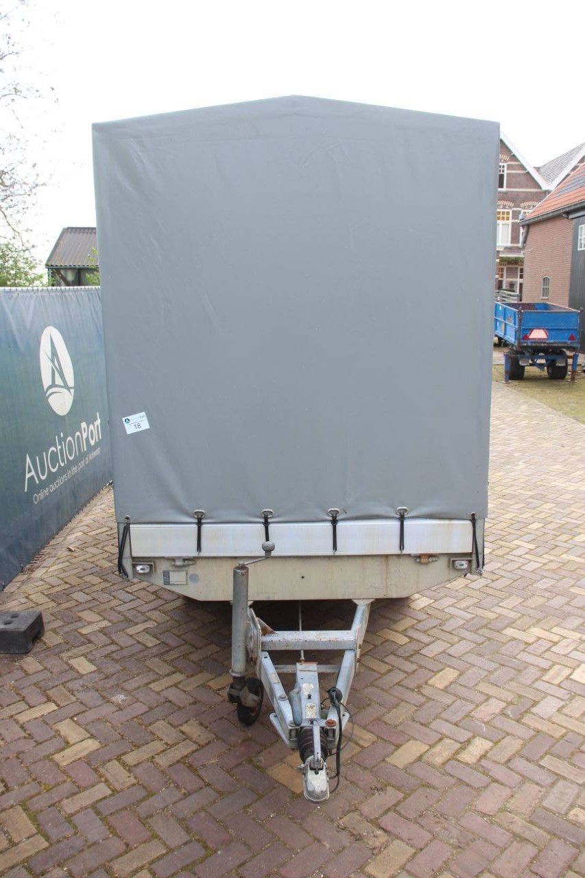 Gedeckter Anhänger Harpert AL 2010