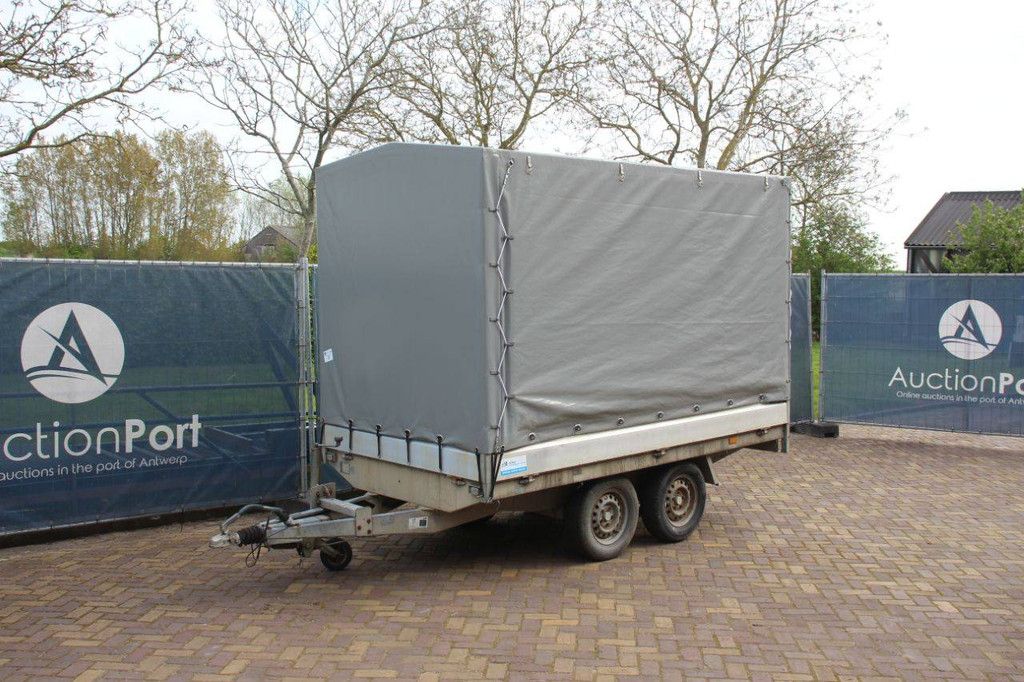 Gedeckter Anhänger Harpert AL 2010