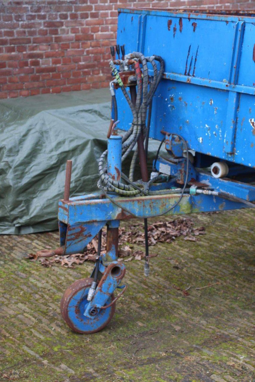 Side tipper Vlastuin TN15 1993