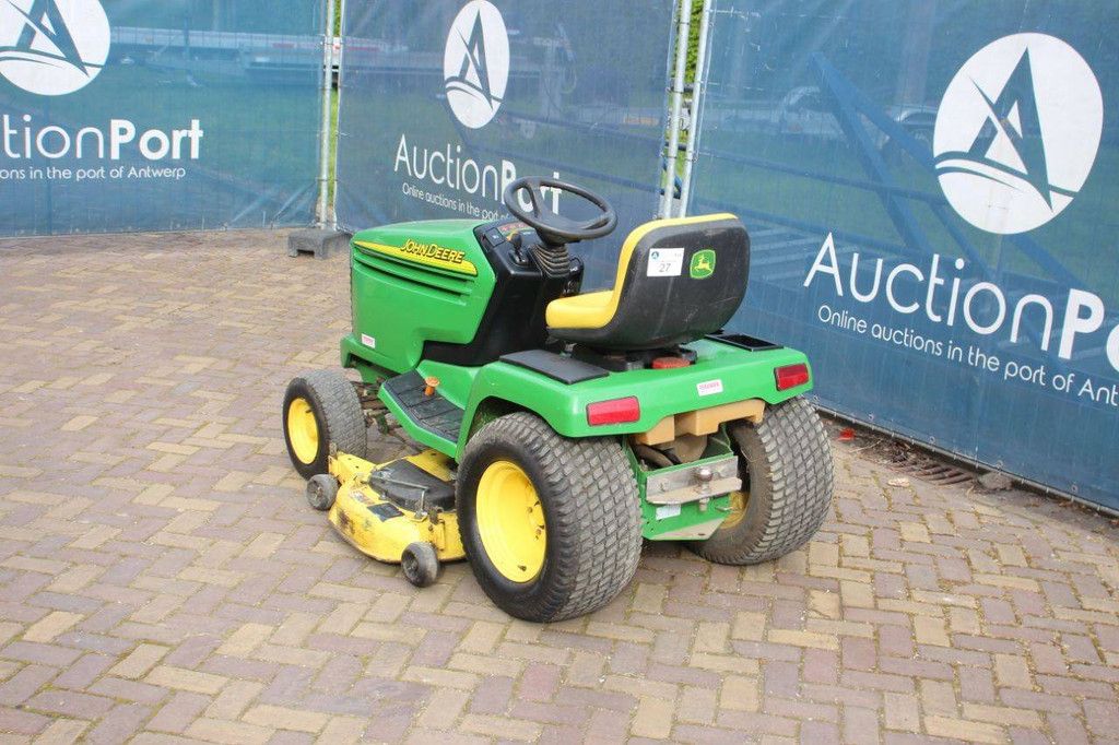 John Deere GX355 Diesel-Aufsitzmäher